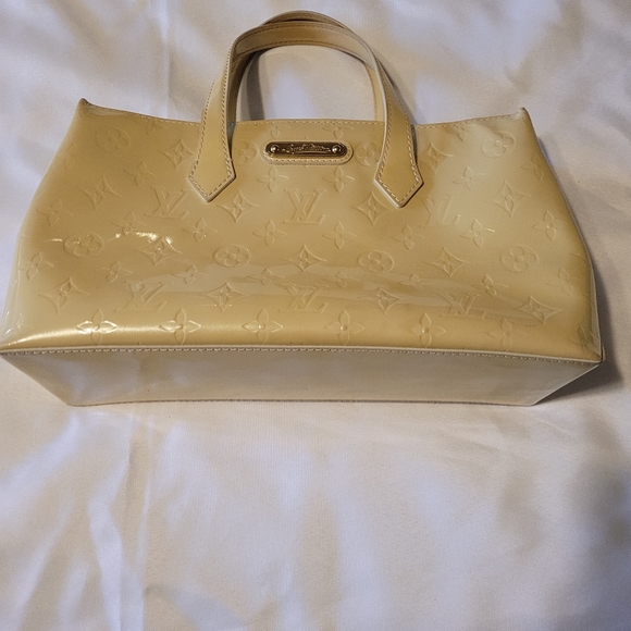 Louis Vuitton Handbag - Picture 1 of 9